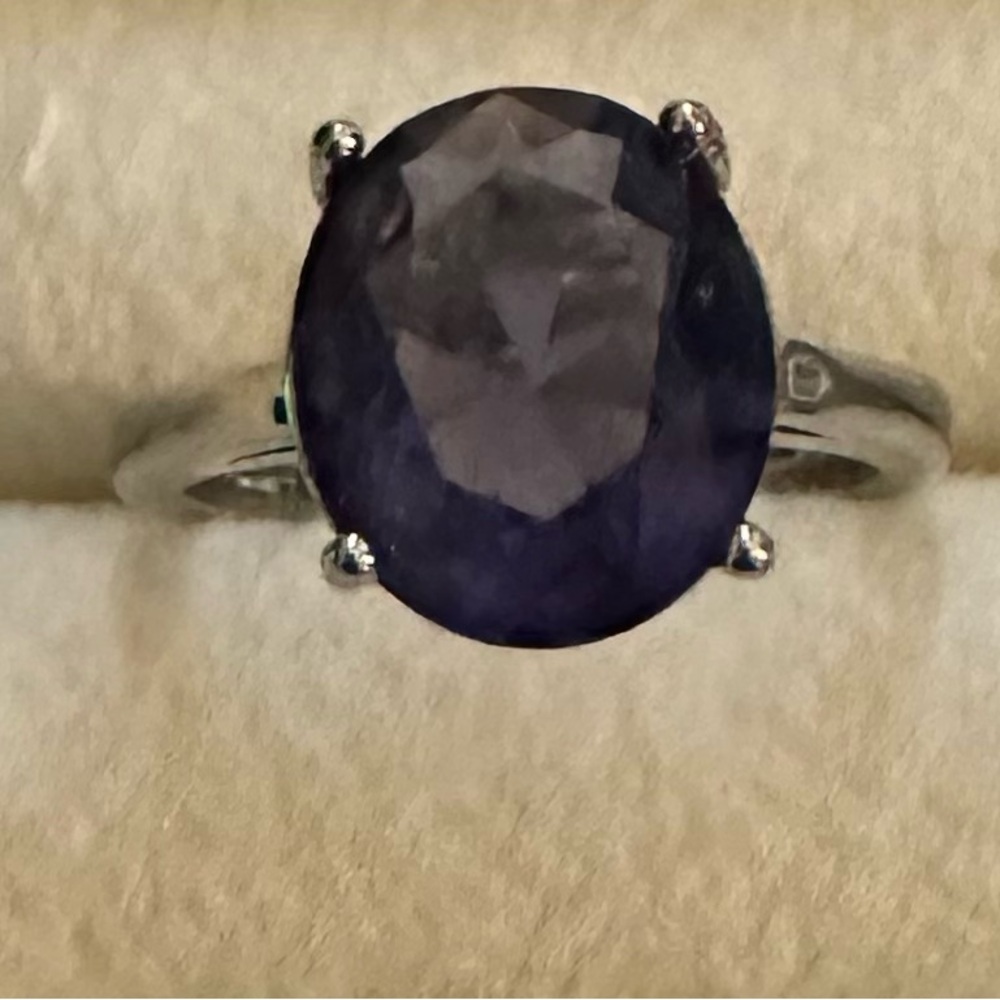 Elegant Sterling Silver Amethyst Gemstone Size 6 Ring